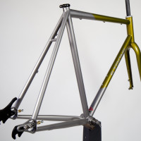 Titanium dirt road frame with sliders for Alfine and Di2.