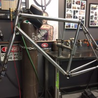Custom Blend steel Dirt-Road frame and fork. This bike will fit up to 44mm tires.